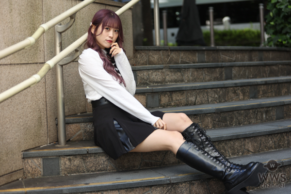 咲真ゆか(MyDearDarin')、美脚あらわな超ミニスカで魅了！「自分がときめきを感じることをしたい」【写真特集第1弾】