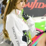 【写真特集】荒井つかさ＆美桜、お腹チラ見せのコスチュームで美スタイル披露＜東京オートサロン2023＞