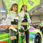 【写真特集】荒井つかさ＆美桜、お腹チラ見せのコスチュームで美スタイル披露＜東京オートサロン2023＞