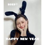 ダレノガレ明美、うさぎ耳が可愛すぎる年賀状ショット公開！