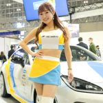 【写真特集】松本ゆん、パステル衣装でお腹＆太ももチラリ！＜東京オートサロン 2023＞