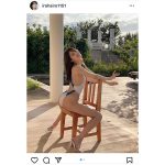 藤田いろは「思い切って挑戦してみました」、前あきのキワドい競泳水着姿で美脚大胆披露！