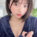 #よーよーよー・姫野ひなの「2人だけの秘密です」、ガウンから美谷間チラリの秘め事ショットでファン悩殺！