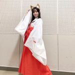 STU48・岩田陽菜、モフモフ感が可愛らしい巫女コスプレ披露