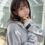 黒嵜菜々子（Peel the Apple）、ガウンから美谷間のぞかせた極上チラリズム！