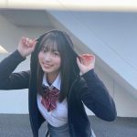 #よーよーよー・琴るり、制服姿で太もも披露！「さすが現役」「美脚綺麗ですね」の声も