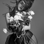 三上悠亜、極上のバニーガール姿で春節をお祝い