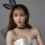 三上悠亜、極上のバニーガール姿で春節をお祝い