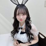 「なんキニ！」仁科茉彩、ミニ丈バニー衣装で圧倒的な美脚披露！