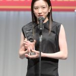 【写真特集】永野芽郁、黒のノースリーブ姿でニッコリ「これからも輝ける人であるように努力したい」と喜びを語る＜第34回日本ジュエリーベストドレッサー賞＞