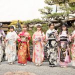 NMB48の新成人メンバーが大阪天満宮で振袖姿披露!