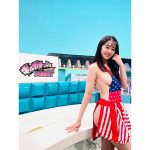 杉本愛莉鈴、横乳ラインを大胆に見せつけた裸エプロンショット大公開！