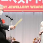 【写真特集】田中みな実が、背中開きの純白ドレスコーデで魅了！「またこの会場に呼んでいただけるように、輝きを放っていきたい」＜第34回日本ジュエリーベストドレッサー賞＞