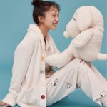 井桁弘恵がジェラート ピケを着こなし