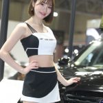 【動画】レースクイーン・百田ゆり、可愛すぎるミニスカ衣装で登場！＜東京オートサロン2023＞