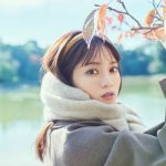 日向坂46・宮田愛萌、初小説集『きらきらし』封入特典ポストカードの絵柄第３弾はモコモコの部屋着でリラックスする姿