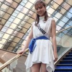 【写真特集】慶應義塾大学・堤萌さん、白のクールなミニ丈衣装で美を追求!「ダンスが好きでK-POPコピーダンスサークルに所属しています」