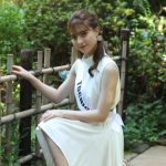 【写真特集】慶應義塾大学・堤萌さん、白のクールなミニ丈衣装で美を追求！「ダンスが好きでK-POPコピーダンスサークルに所属しています」