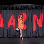 佐藤晴美「マルニ」ファッションショーで美脚際立つミニワンピコーデを披露＜MARNI FALL WINTER 2023 FASHION SHOW IN TOKYO＞