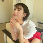 井口綾子、美脚で釘付けの小悪魔ショットに反響ぞくぞく