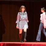 向日葵プリンセス ・入内嶋茜、「TGL」横浜美少女図鑑のランウェイで美脚披露！＜TOKYO GIRLS LIVE 2023＞