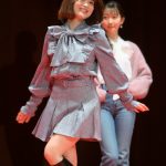 向日葵プリンセス ・入内嶋茜、「TGL」横浜美少女図鑑のランウェイで美脚披露！＜TOKYO GIRLS LIVE 2023＞