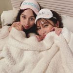 石川恋、仲良し中条あやみとモコモコ密着ショットに「なんて美しい2ショット」など歓喜の声