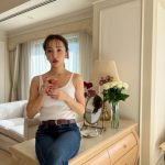 板野友美 「いい日を過ごせますように︎」、タンクトップ姿の肌見せに「美の臨界点を突破した」と絶賛の声