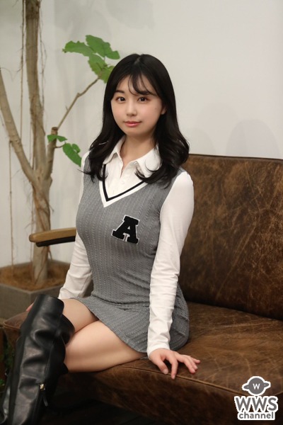【インタビュー】くりえみ、タイトなニットワンピース姿で登場！インスタグラムへの思いを語る＜Part.1＞