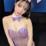 ショーダンサー・KOZUE、至近距離でセクシーなバニー衣装見せつけ！