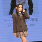 【写真特集】現役JC・倉八音羽さん、美脚見せのミニスカ制服で「制服アワード」ランウェイに登場＜第10回日本制服アワード＞