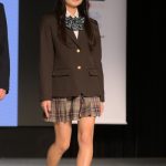 【写真特集】現役JC・倉八音羽さん、美脚見せのミニスカ制服で「制服アワード」ランウェイに登場＜第10回日本制服アワード＞