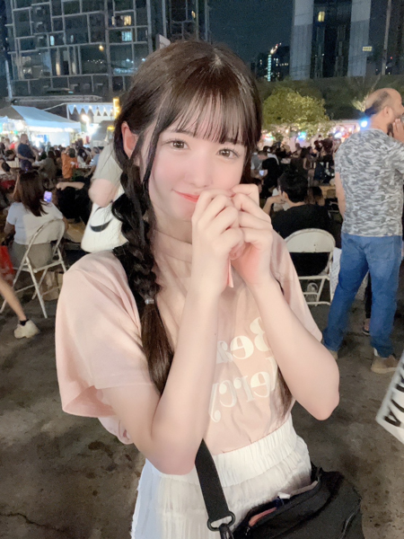 MyDearDarlin’・水城梓（マイディア）からタイの思い出ショットが到着！「ガパオライスが美味しかったです」