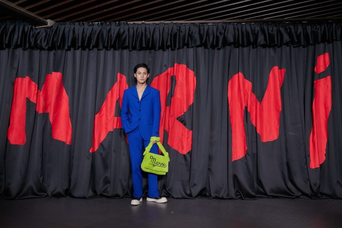 SEVENTEEN・MINGYU、「マルニ」ファッションショーでブルーのスタイリングで魅了＜MARNI FALL WINTER 2023 FASHION SHOW IN TOKYO＞