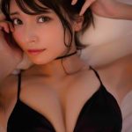 インスタグラビアの女王・似鳥沙也加、1st写真集が5刷りの大快挙！