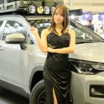 【写真特集】レースクイーン・桐嶋しずく、エレガントな黒ドレスから美脚チラリ<東京オートサロン2023>