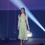 【写真特集】日向坂46・佐々木久美、淡いグリーンの透け感コーデでランウェイに登場！＜TGC 和歌山 2023＞