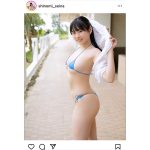 篠見星奈、透明感がスゴい蔵出しすべ肌ショット公開