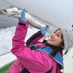 斎藤ちはるアナウンサー、太刀魚釣り上げに「アッパレ！！」と歓喜の声