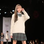 【写真特集】SONAさん、ロングヘアなびかせ「制服アワード」ランウェイを笑顔で闊歩＜第10回日本制服アワード＞