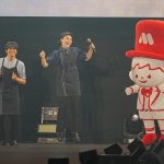 村重杏奈、俳優・山下幸輝とモスバーガーのユニフォーム姿でランウェイ＜TGC 和歌山 2023＞