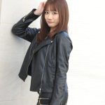 夢実あすか(MyDearDarlin’)、クールなブラックコーデで美脚アピール！「オフの日は岩盤浴に行くか映画鑑賞をしてます。」＜写真特集第2弾＞