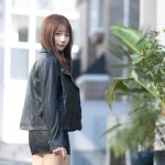 夢実あすか(MyDearDarlin’)、クールなブラックコーデで美脚アピール！「オフの日は岩盤浴に行くか映画鑑賞をしてます。」＜写真特集第2弾＞