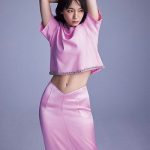 吉岡里帆、抜群の美スタイル披露！ファッション誌「sweet」の表紙を飾る