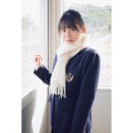 OCHA NORMA・米村姫良々、白マフラー×制服のポストカード絵柄が解禁
