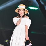 【写真特集】明日花キララ、「関コレ」ランウェイで悩殺指ハート！＜KANSAI COLLECTION 2023 S/S＞