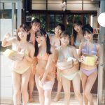 #ババババンビ、圧倒的顔面偏差値を誇る7人が銭湯ビキニで『裸の付き合い』！