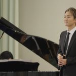 EXILE TAKAHIROが卒業式にサプライズ登場！