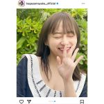 日向坂46・影山優佳、とっておきの紺色ワンピースを着たオフショット公開
