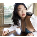 風吹ケイ、Jカップグラドルが川越や入間で魅せる新鮮美！壁掛け＆卓上カレンダーを同時発売